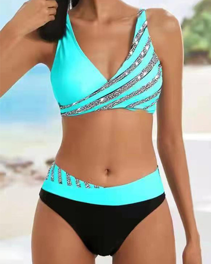 Liliana - Bikinisæt med kryds i nakken og print