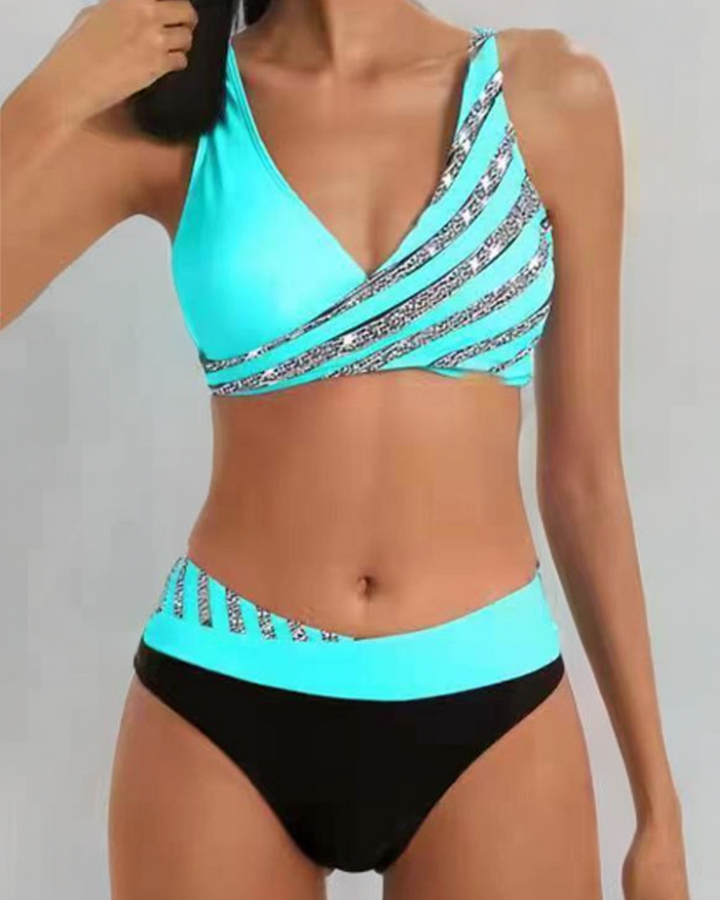 Liliana - Bikinisæt med kryds i nakken og print
