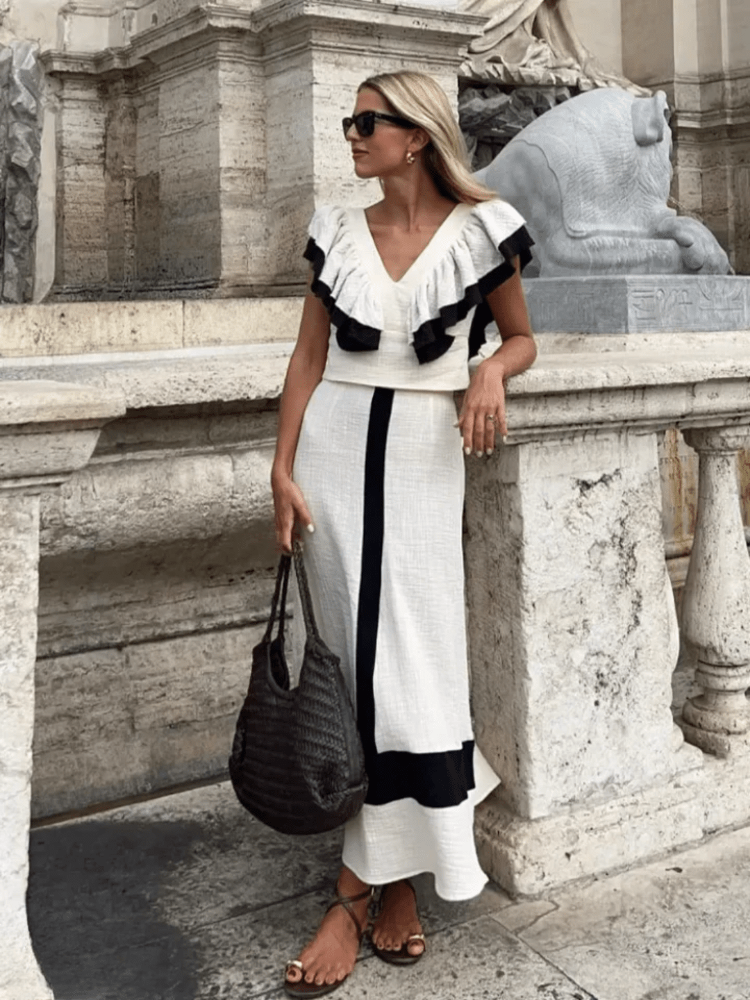 Isabella | Elegant midikjole med flæser og patchwork